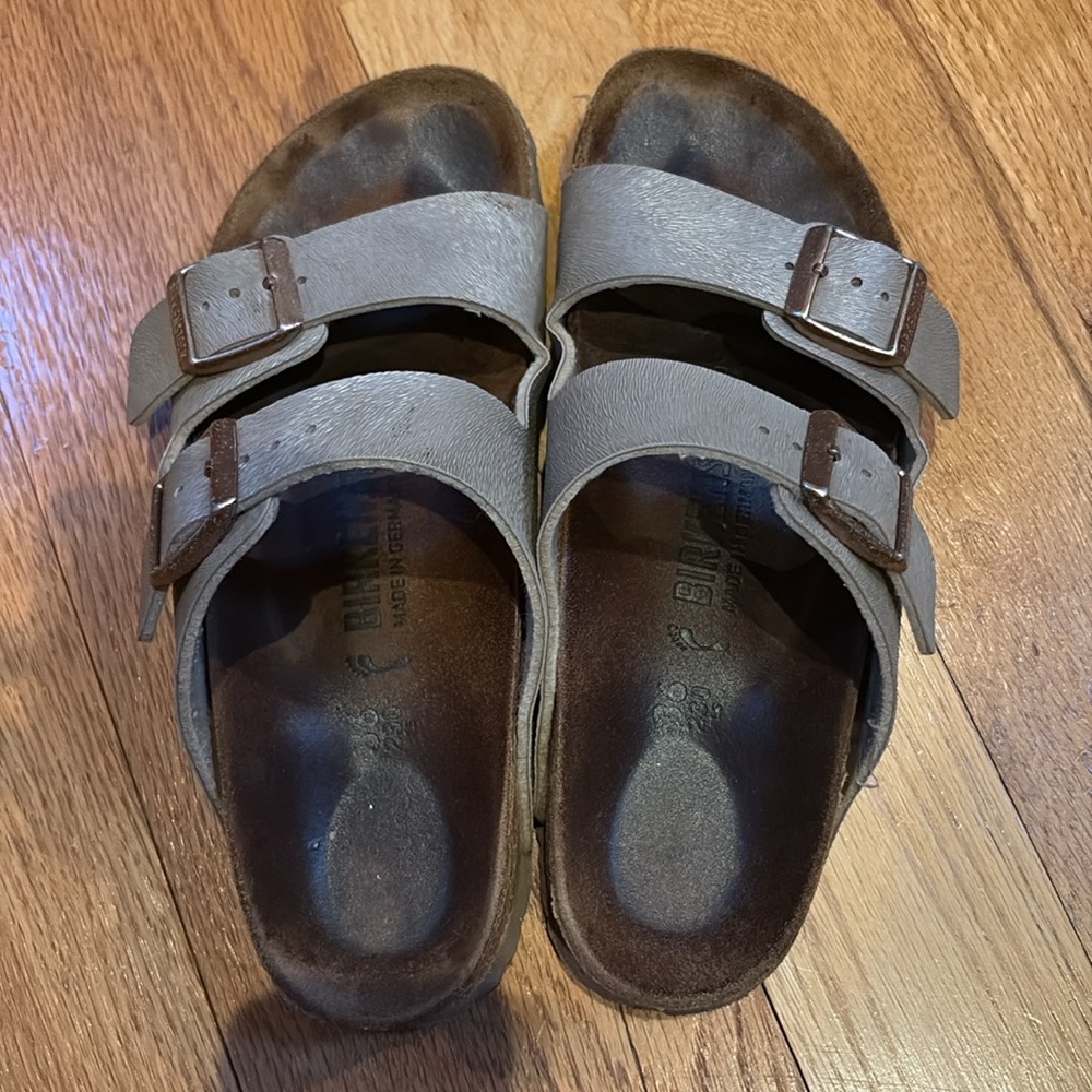 • Birkenstock • - Picture 2 of 7